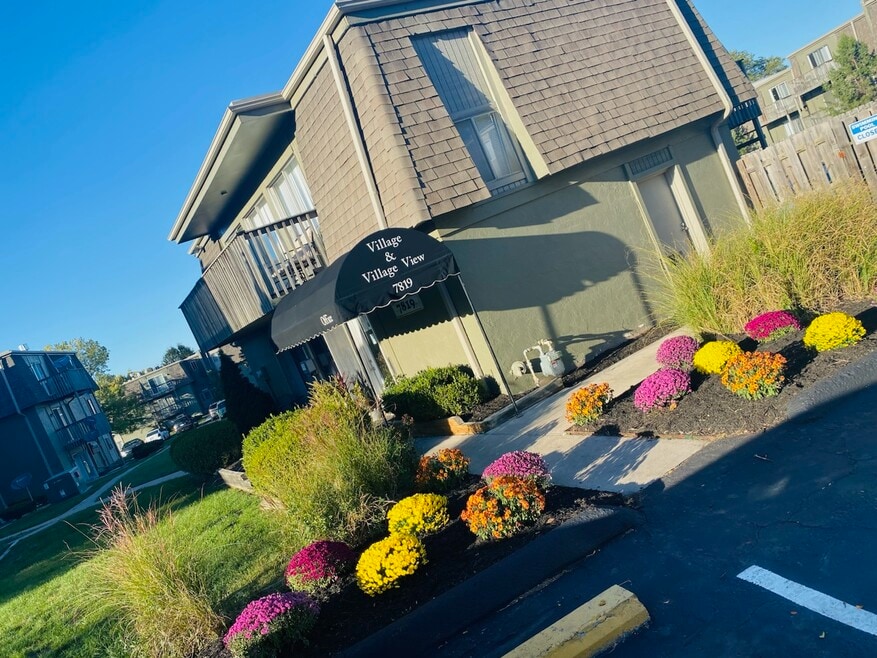 The Village Apartments, Overland Park, KS 66204 - photo 1