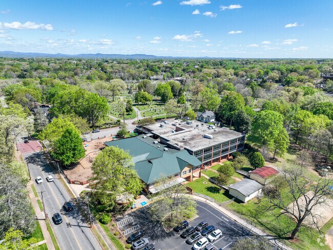 Oakwood Elementary School is located right in the downtown area of Hickory.