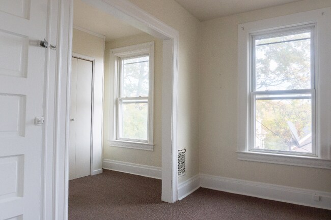 299 N Balph Ave unit 2, Pittsburgh, PA 15202 - photo 7