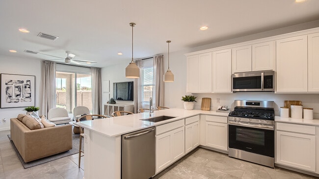 16065 S 187th Dr, Goodyear, AZ 85338 - photo 3