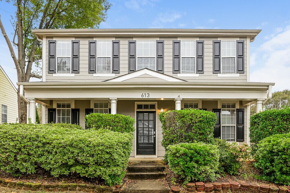 613 Brookwater Dr, Stockbridge, GA 30281 - photo 1