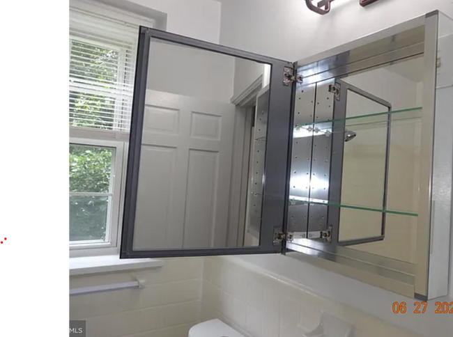 2824 31st St SE unit Naylor Gardens, Washington, DC 20020 - photo 5