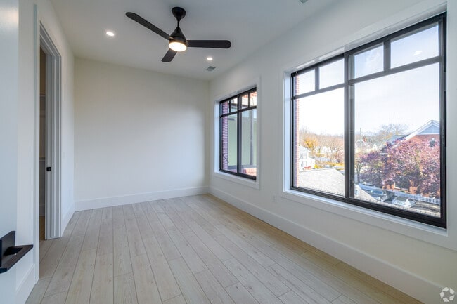 120 E. Liberty unit 302, Milford, MI 48381 - photo 6