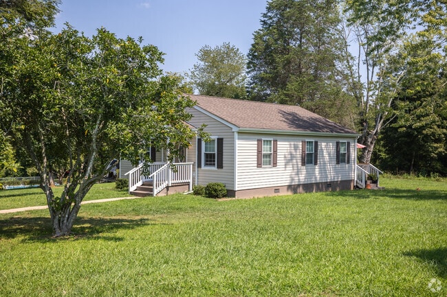 There are many great starter size homes in Peakland.