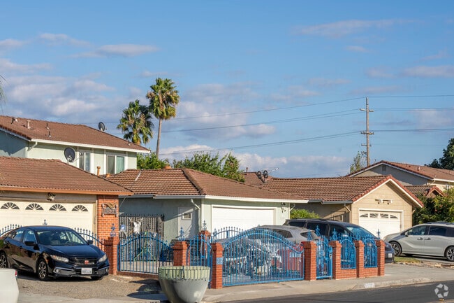 Santee's modern homes offer a balance of suburban comfort and urban convenience.