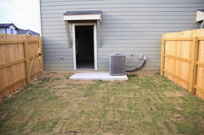 7239 Converse Ridge Ln unit 102, Windcrest, TX 78239 - photo 5