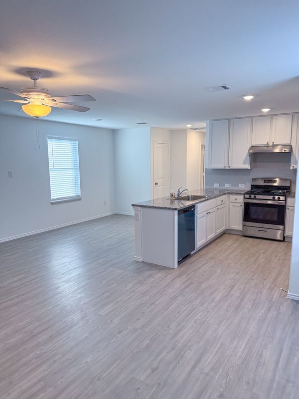 14423 Alluvium Creek, San Antonio, TX 78223 - photo 4