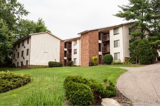 2804 Thackeray Ave NW, Massillon, OH 44646