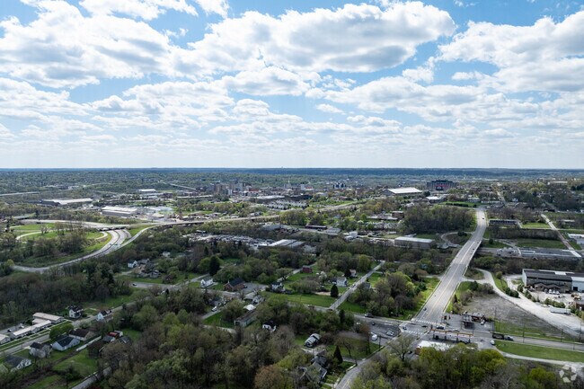 McGuffey Heights residents have easy access to Rt. 422 and I-680.