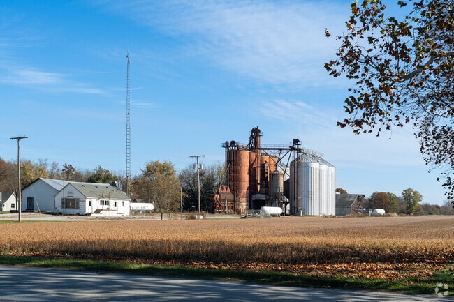 Farm silos can be found throughout Kankakee.