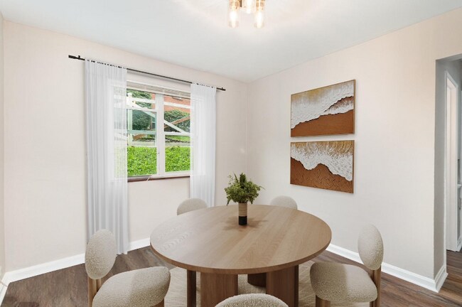 1607 Asmann Ave unit 11, Cincinnati, OH 45229 - photo 4