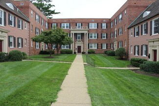 2110 38th St SE Unit 301, Washington, DC 20020