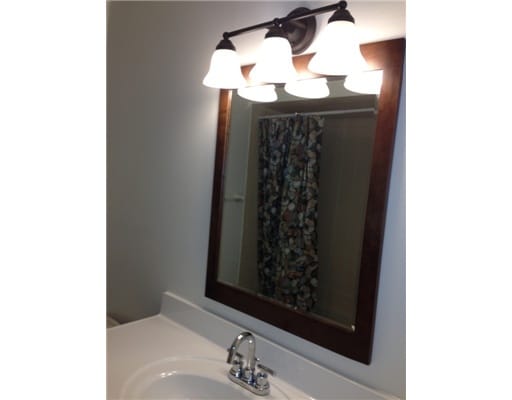 906 Green Hollow Dr, Iselin, NJ 08830 - photo 3