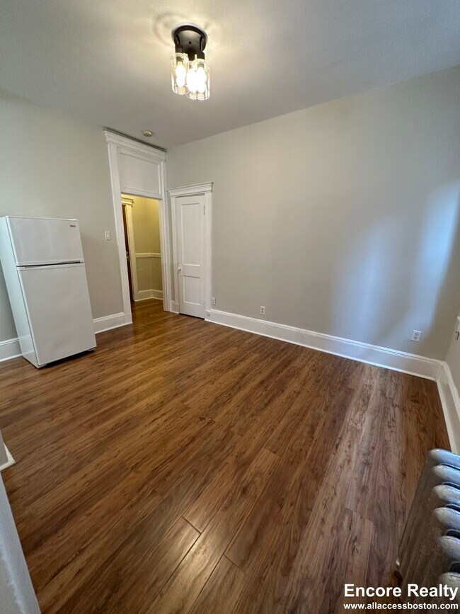 38 Hemenway St unit 15M, Boston, MA 02115 - photo 5