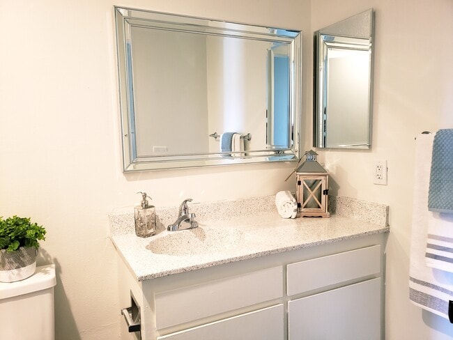 1762 San Juan St unit 15, Tustin, CA 92780 - photo 6