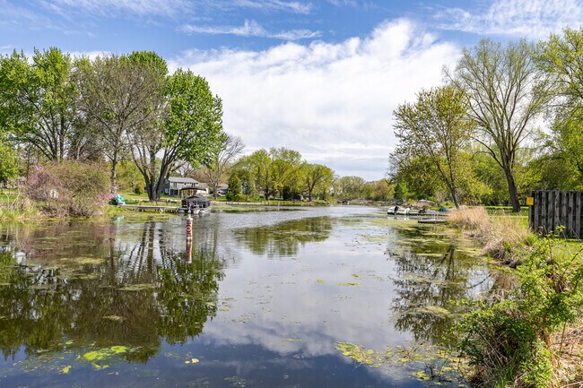 Long Lake is a smaller lake but it is a favorite among the locals of Wind Lake.