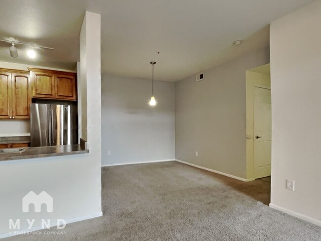 3872 S Dallas St unit 202, Aurora, CO 80014 - photo 7