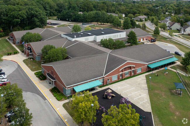 Summit Elementary School scored an A for teachers on niche.com.