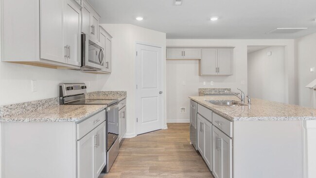 111 Greenbrier Way, Stoneville, NC 27048 - photo 7