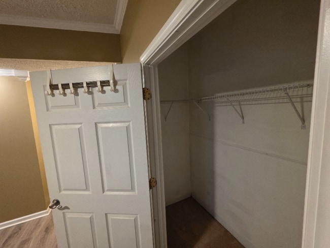 3374 Royal Oaks Dr, Gainesville, GA 30506 - photo 5