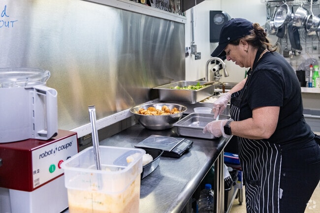 Poppies Gourmet serves a variety of healthy meals in Adams Township.