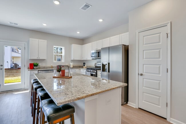 8049 Reagan Way, Charleston, SC 29418 - photo 4