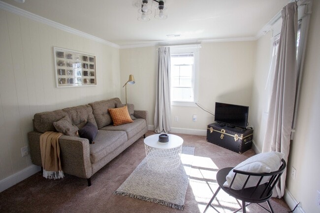 1602 Monticello Rd unit A, Charlottesville, VA 22902 - photo 3