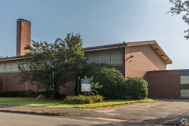 Fausey Elementary School is located in West Springfield, MA.
