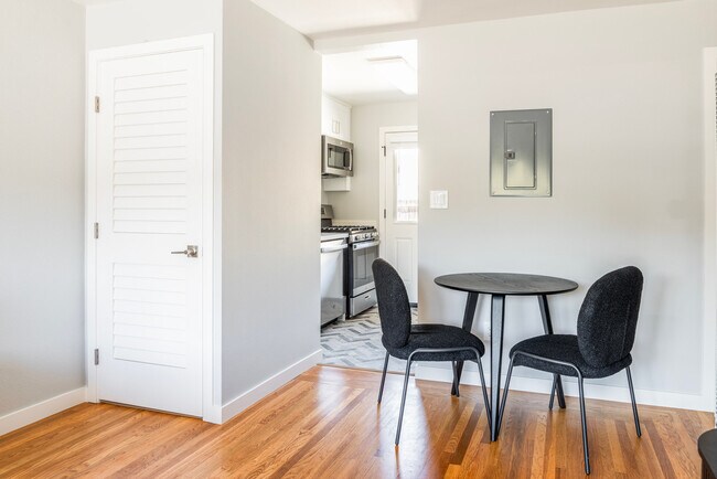 1058 Noel Dr unit FL0-ID1862, Menlo Park, CA 94025 - photo 2