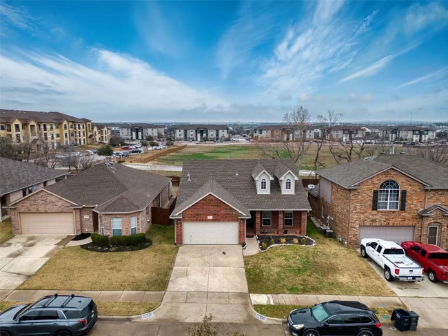 2713 Bull Shoals Dr, Fort Worth, TX 76131 - photo 2