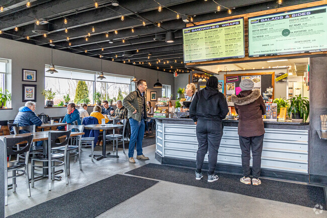 The Happy Poochie Eatery serves Benton Harbor some delicious sandwiches and salads.