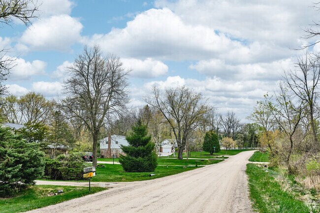 A good portion of Abbot's side streets are unpaved, lending to the rural appeal.