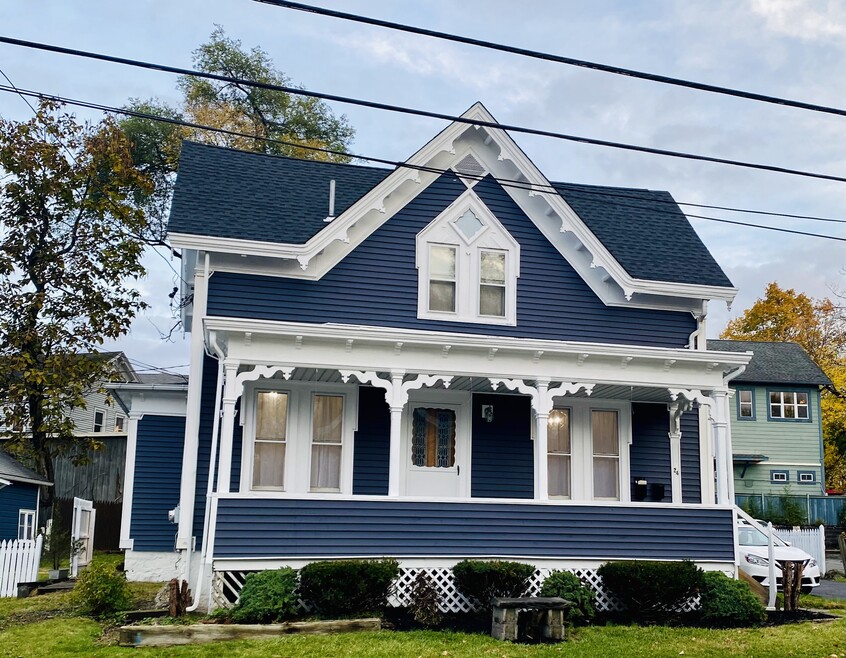 24 N Chestnut St unit 1 first floor, New Paltz, NY 12561 - photo 1