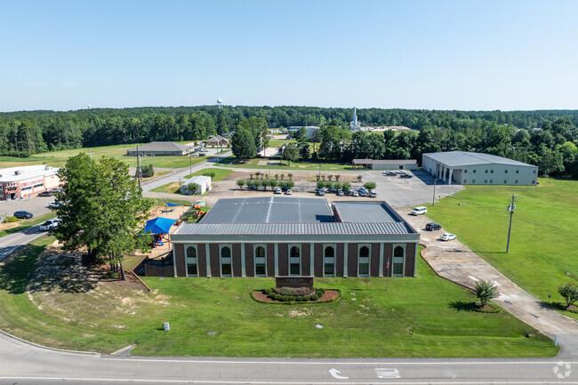 River of Life Early Learning Center promotes exploration and creativity.