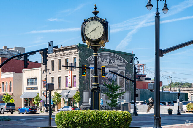 Downtown Massillon provides shopping and dining for the residents of Westarado.
