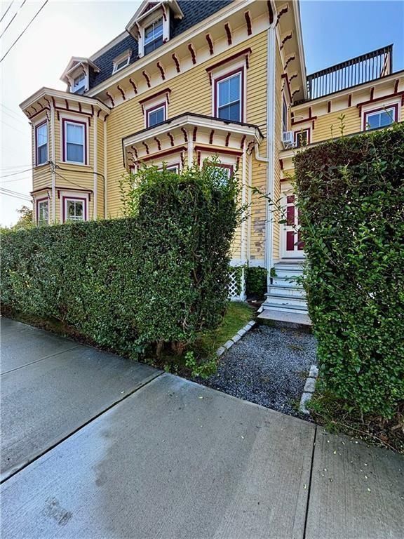 51 Annandale Rd, Newport, RI 02840