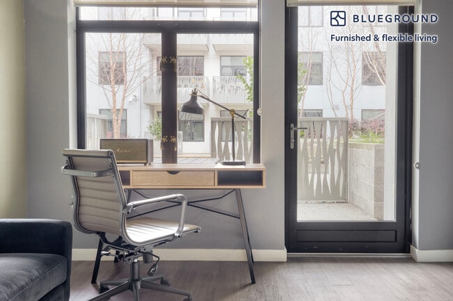 690 Long Bridge St unit FL3-ID25, San Francisco, CA 94158 - photo 4