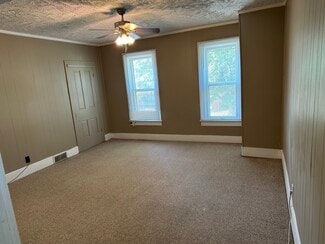 1101 N 6th St Unit 2, Mankato, MN 56001