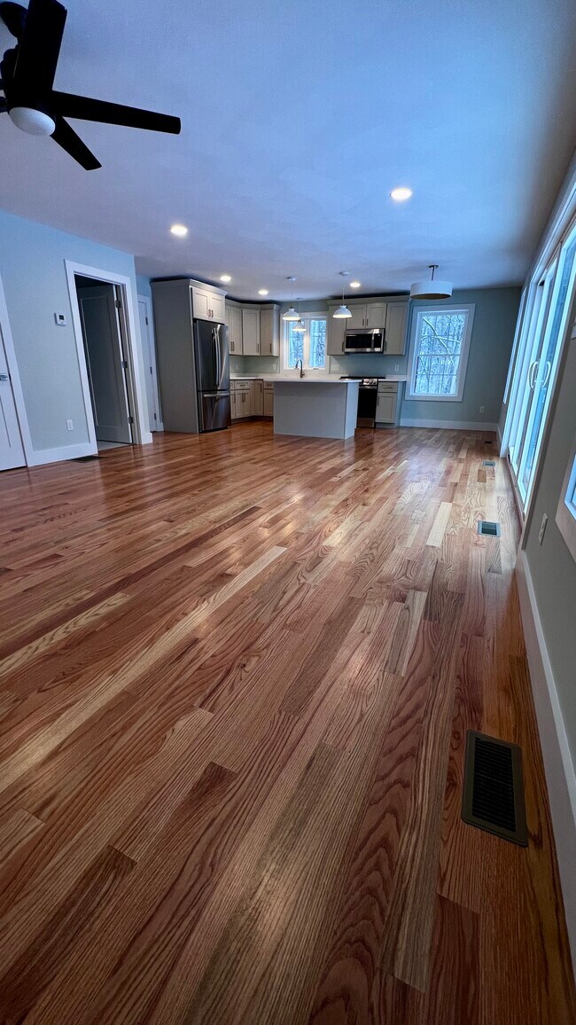 5 Indian Valley Rd unit B, Pelham, NH 03076 - photo 4