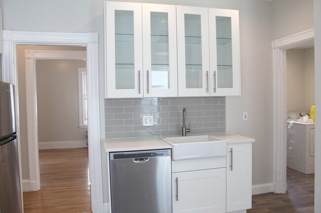 61 Wenham St unit 2, Jamaica Plain, MA 02130 - photo 3