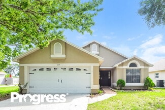 215 River Chase Dr, Orlando, FL 32807