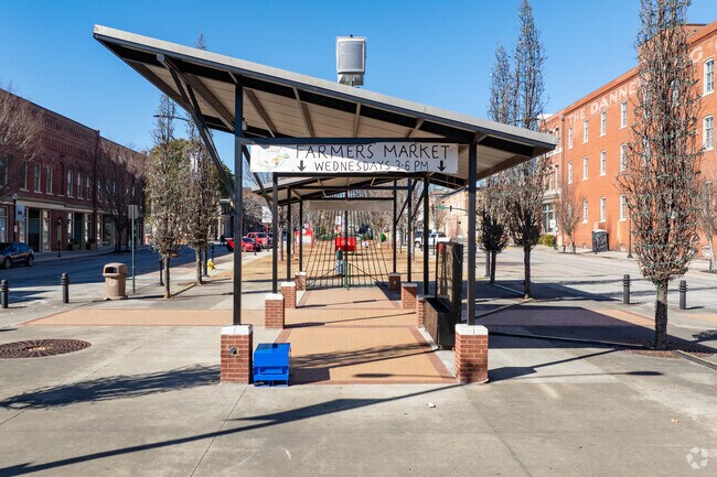 Macon residents can explore fresh produce and locally made products every Wednesday.