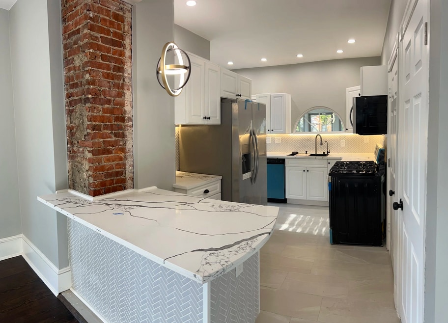 Top of the line Kitchen with Quartz Countertops