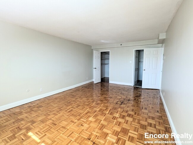1530 Beacon St unit 707, Brookline, MA 02446 - photo 3