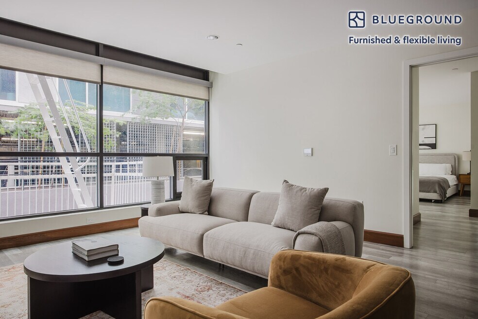 110 W Ocean Blvd unit FL-1-ID1366, Long Beach, CA 90802 - photo 1