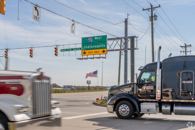 Mount Comfort has convenient access to Interstate 70 to Indianapolis or head East to Akron.