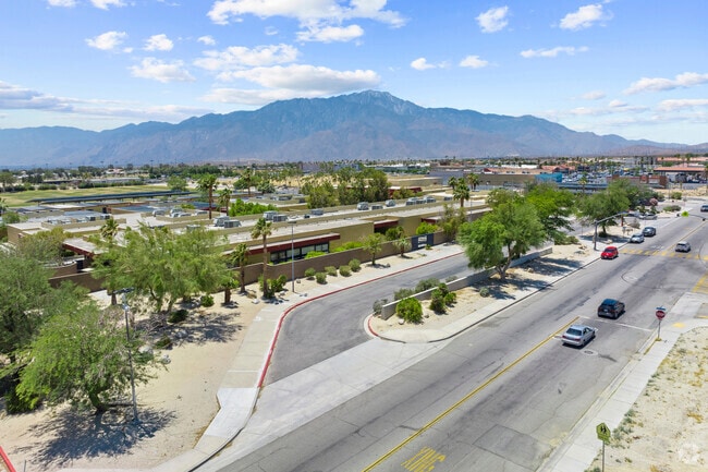 Your kids will enjoy learning in the inspring atmosphere of Desert Springs Middle School.