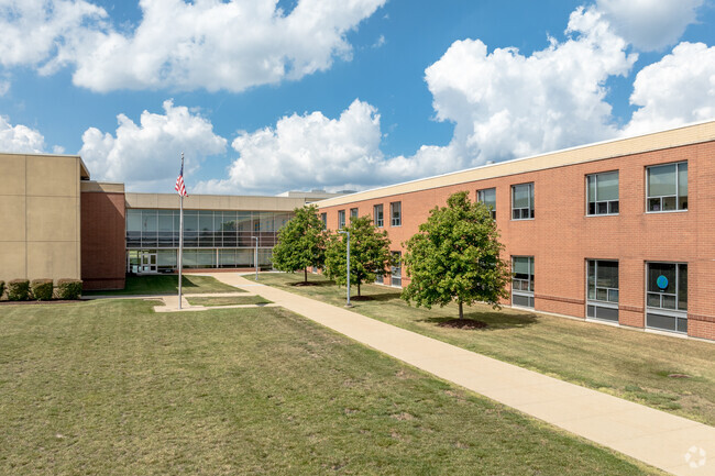 Spencer Crossing Intermediate School challenges and encourages children to learn.