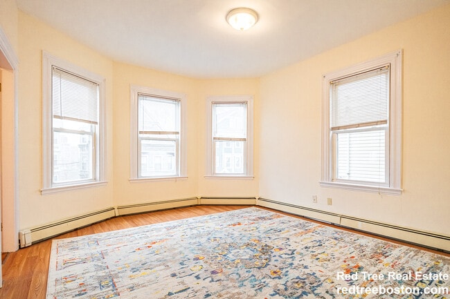 103 Calumet St unit 3, Roxbury Crossing, MA 02120 - photo 2