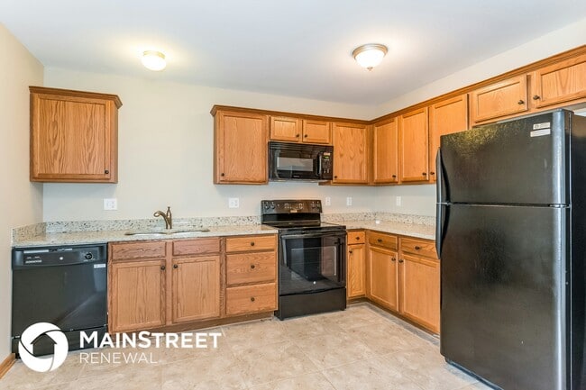 212 Palmer Ct, Pleasant Hill, MO 64080 - photo 6